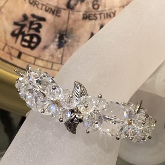 Stretch Crystal Bracelet new with Tags - Picture 1 of 4